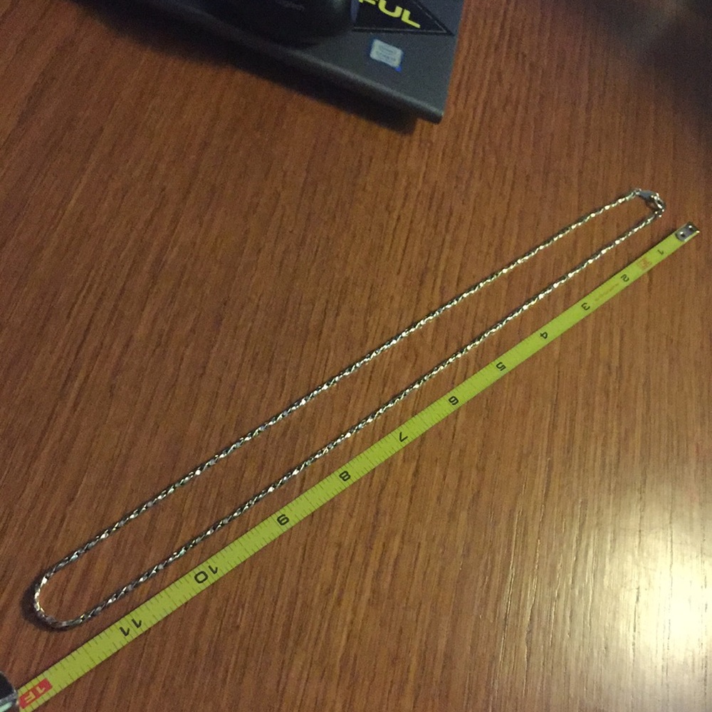 Silver chain necklace